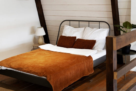 Sheets That Stay on Adjustable Beds: Top Tips & Recommendations